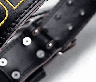 "Vue de la Ceinture Musculation Comfort-Plus avec son design ergonomique pour un soutien dorsal optimal."