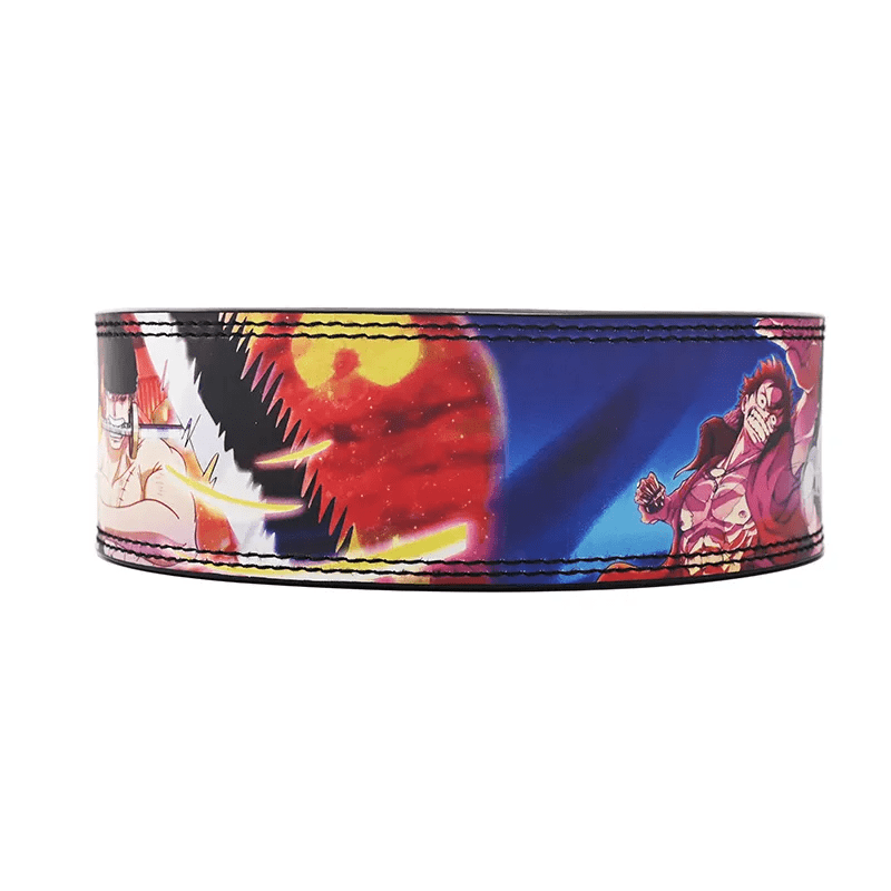 "Zoro, tranchant avec ses trois sabres, mis en valeur sur la Ceinture Onigashima."