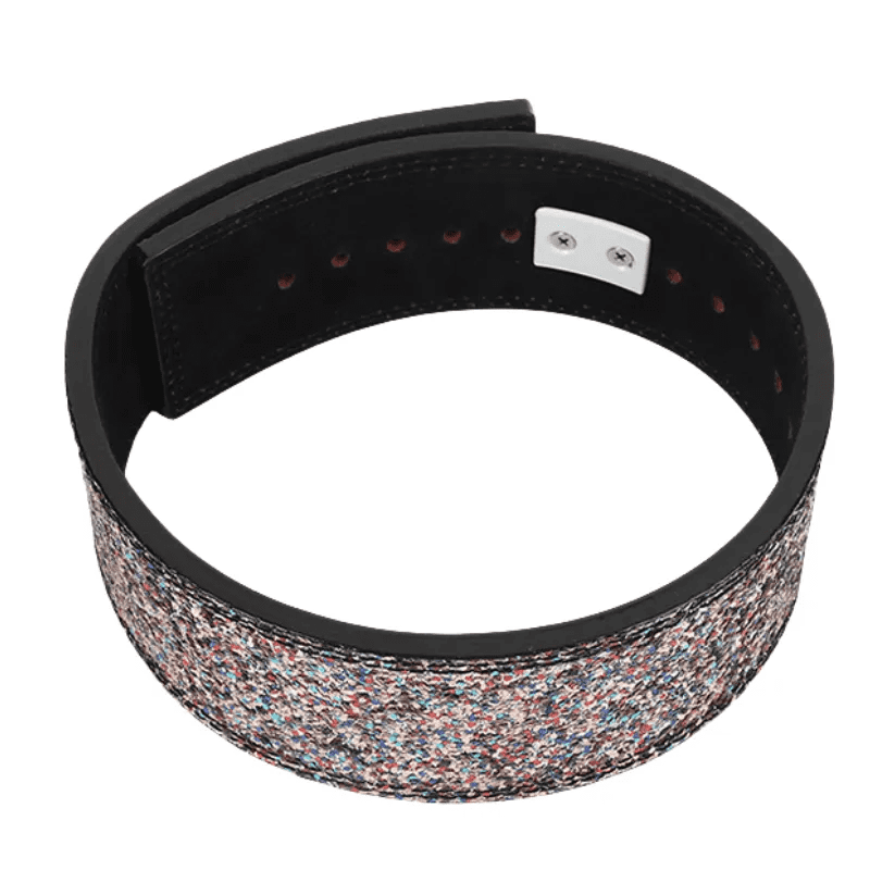 "Athlète soulevant des poids tout en portant la Ceinture Powerlifting à Paillettes noire."