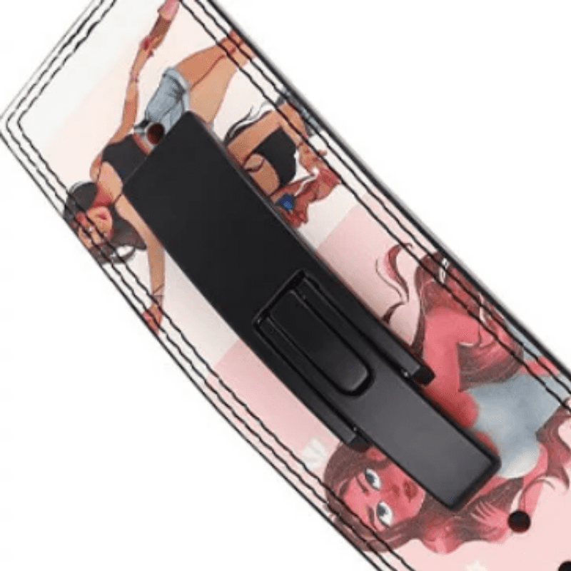 "Ceinture de musculation pour femme, alliant fonctionnalité et designs artistiques."