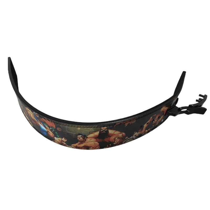 Ceinture noire avec motifs Street Fighter colorés.
