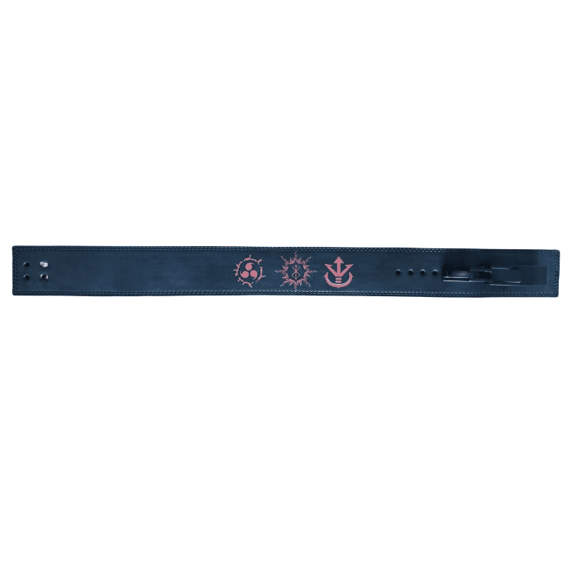 Symbole Orochimaru mis en valeur sur la ceinture.