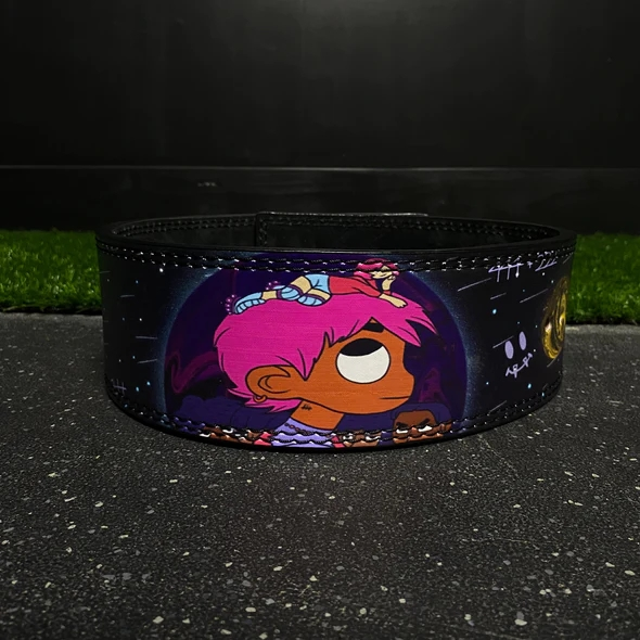 "Ceinture de force "World Album" : un accessoire tendance inspiré de l'album iconique de Lil Uzi Vert"