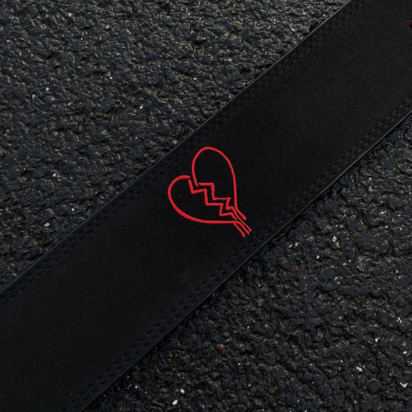 "Ceinture de levage "Cœur" : une protection aimante pour votre dos lors des exercices de force"