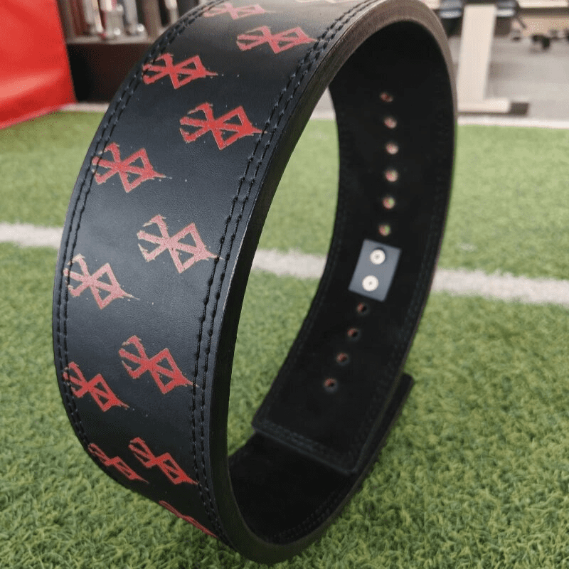 Emblème Berserk sur ceinture powerlifting noire