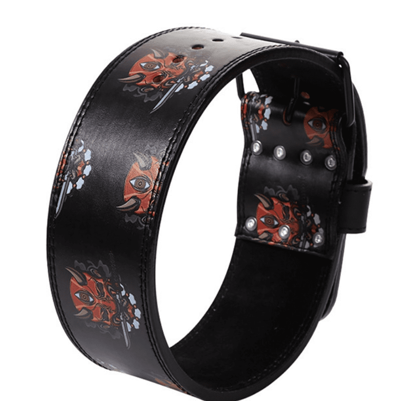 Design d'Oni gravé sur la ceinture.