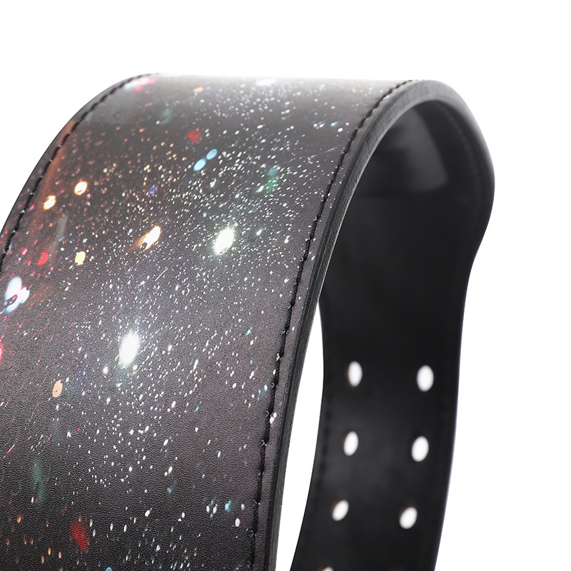 "Ceinture de musculation "Galaxy" : démarquez-vous avec cette ceinture de force qui évoque les mystères de l'univers"