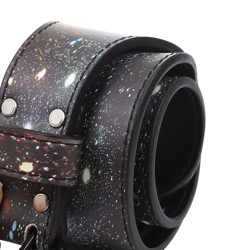 "Ceinture de fitness "Galaxy" : exprimez votre passion pour l'espace avec cette ceinture de musculation captivante"