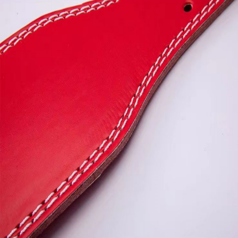 "Ceinture de levage Viking rouge : puissance et énergie pour vos séances de musculation"