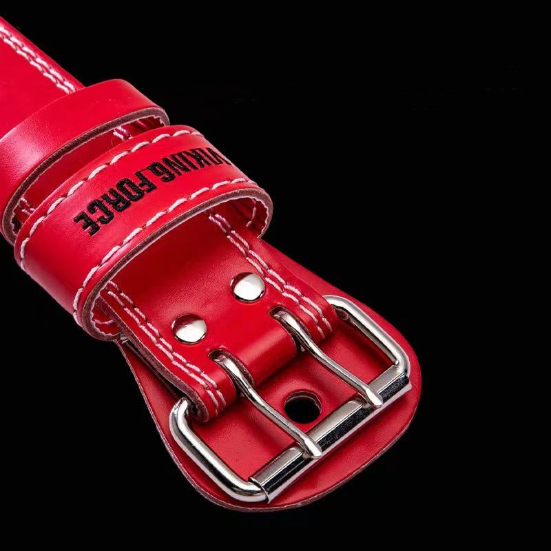 "Ceinture de force Viking rouge : affirmez votre détermination avec cette couleur audacieuse"