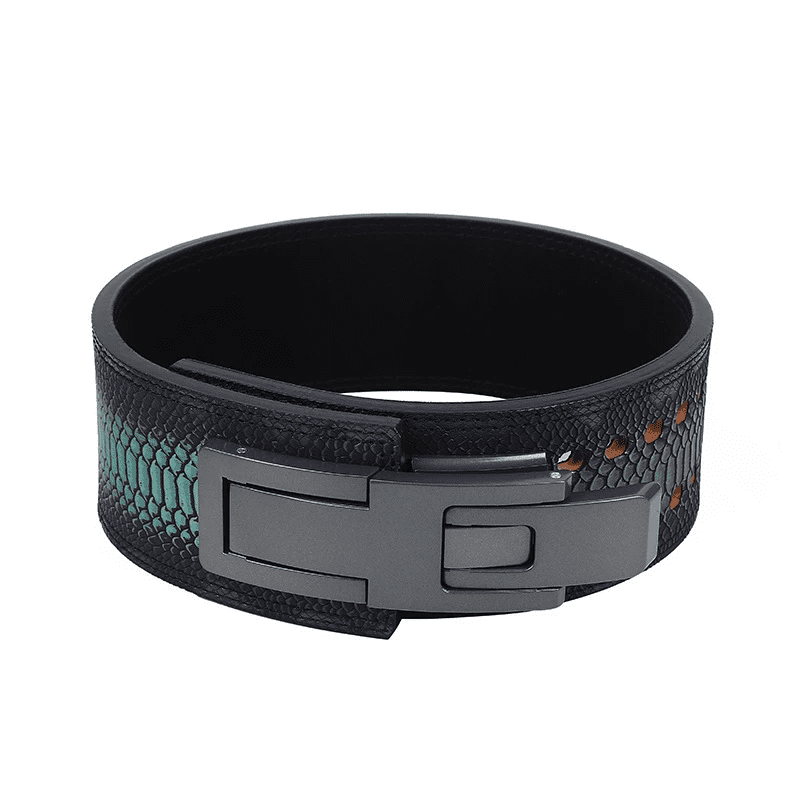 "Ceinture verte en peau de serpent avec double trou pour un look audacieux en salle de sport."