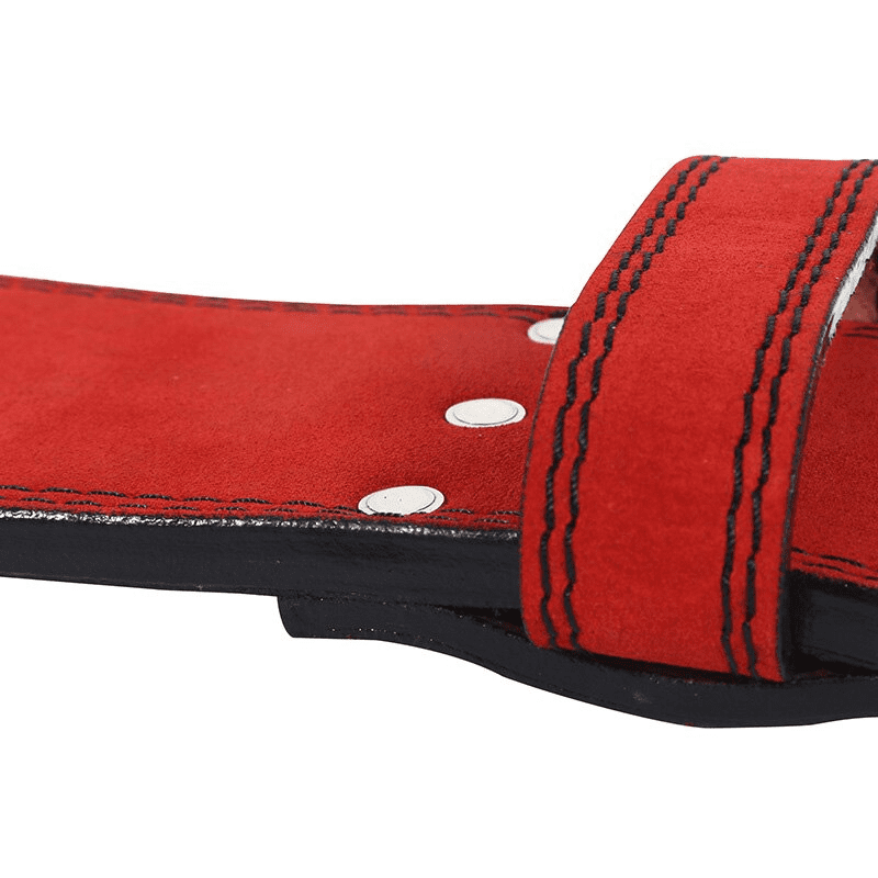 Alt Text 5: Vue rapprochée du cuir véritable de la ceinture lombaire.