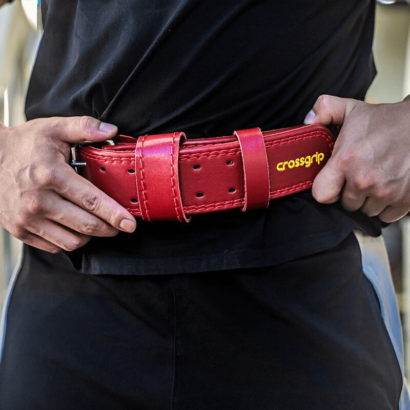 Alt Text 3: "Logo de la marque Hippo sur la ceinture de musculation"