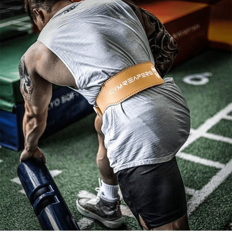 "Ceinture de musculation marron clair : un équipement de fitness indispensable pour des entraînements de force"