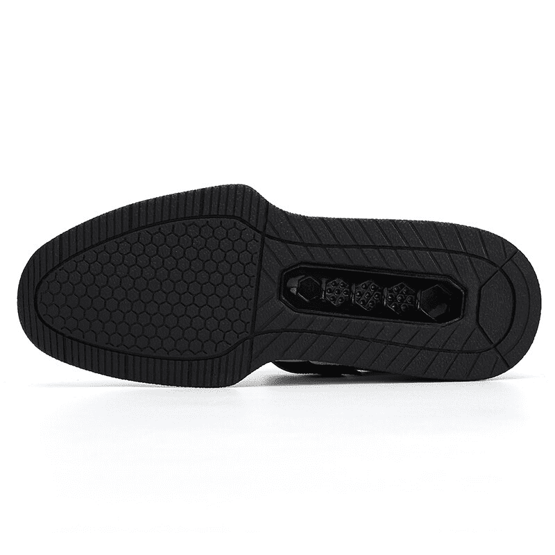 Alt text 3 : "Chaussures de squat pour hommes, conçues pour augmenter l'endurance et la performance"