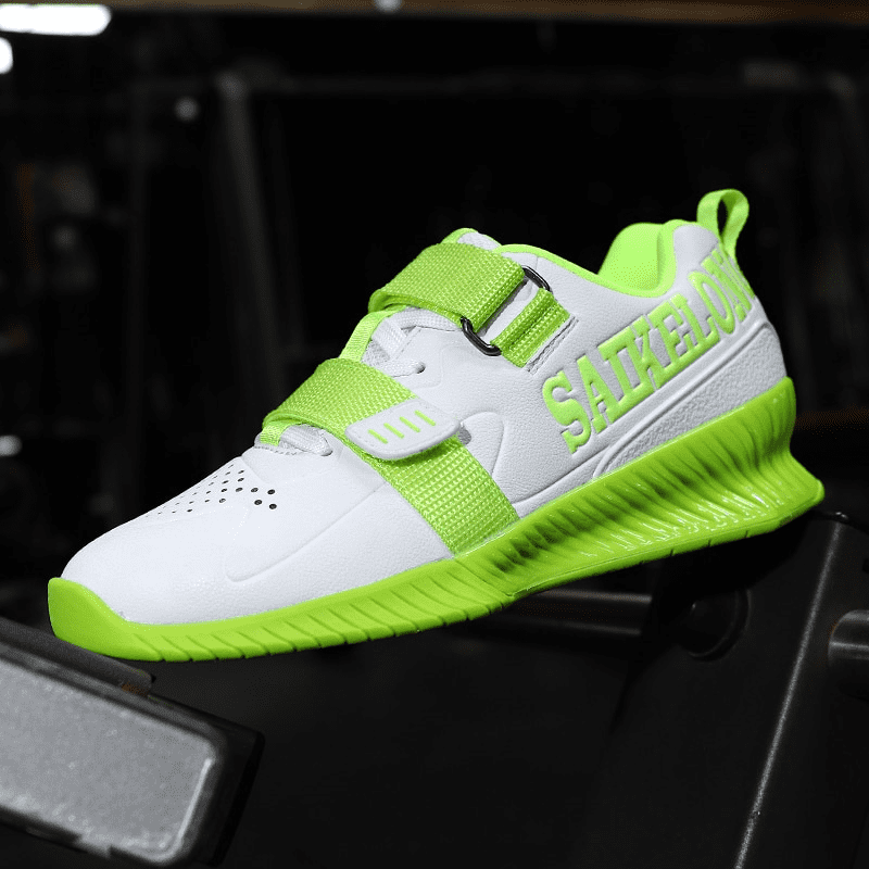 "Chaussure de sport spécialisée pour les haltérophiles féminines".