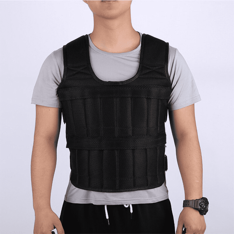 Utilisation polyvalente du gilet lesté de 30 kg pour musculation et crossfit.