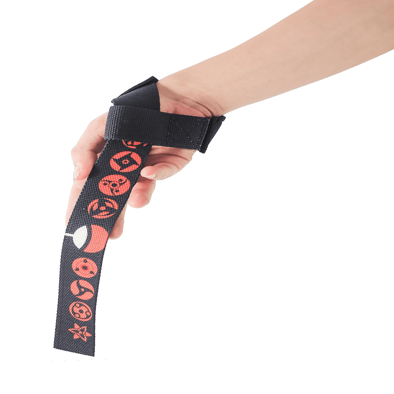 "Sangle noire pour la musculation, ornée des célèbres symboles du clan Uchiha."
