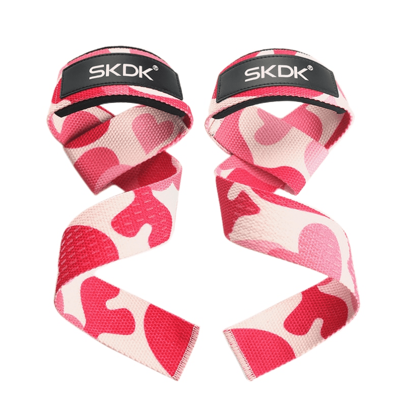 Gros plan sur la Sangle de Musculation Camouflage Rose, mettant en valeur son motif unique.