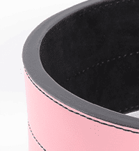 "Ceinture de musculation rose : un accessoire indispensable pour les athlètes cherchant à améliorer leur posture"