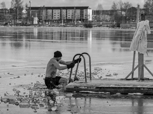 Bain froid après la musculation : quand l'utiliser, quand l'éviter