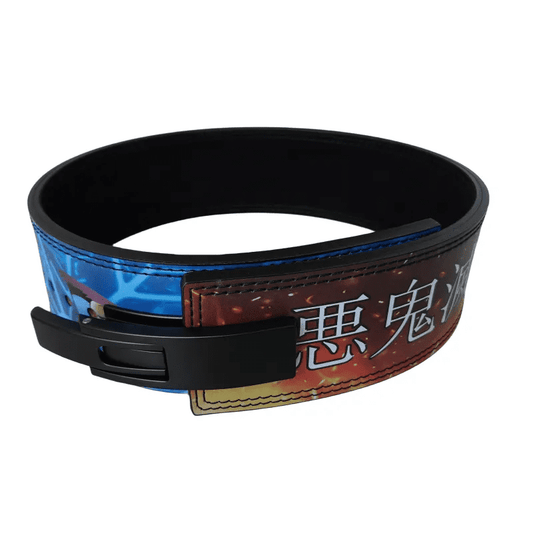 "Ceinture Powerlifting illustrant l'affrontement intense entre Rengoku et Akaza."