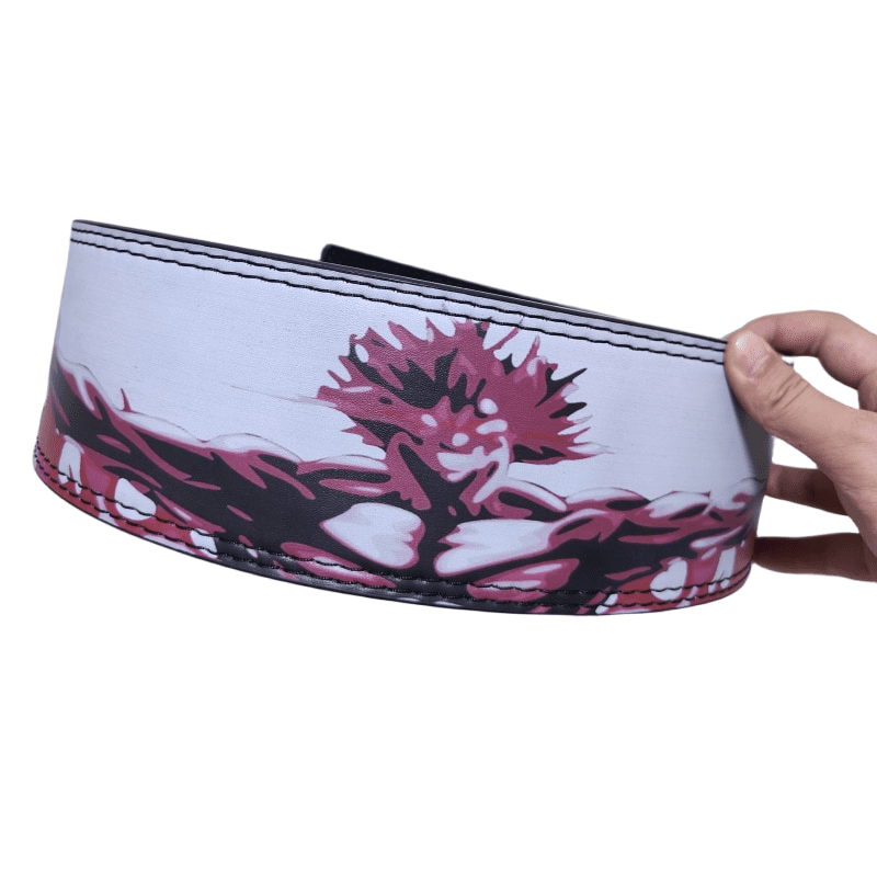 "Détail du mécanisme de levier de la Ceinture Hanma."