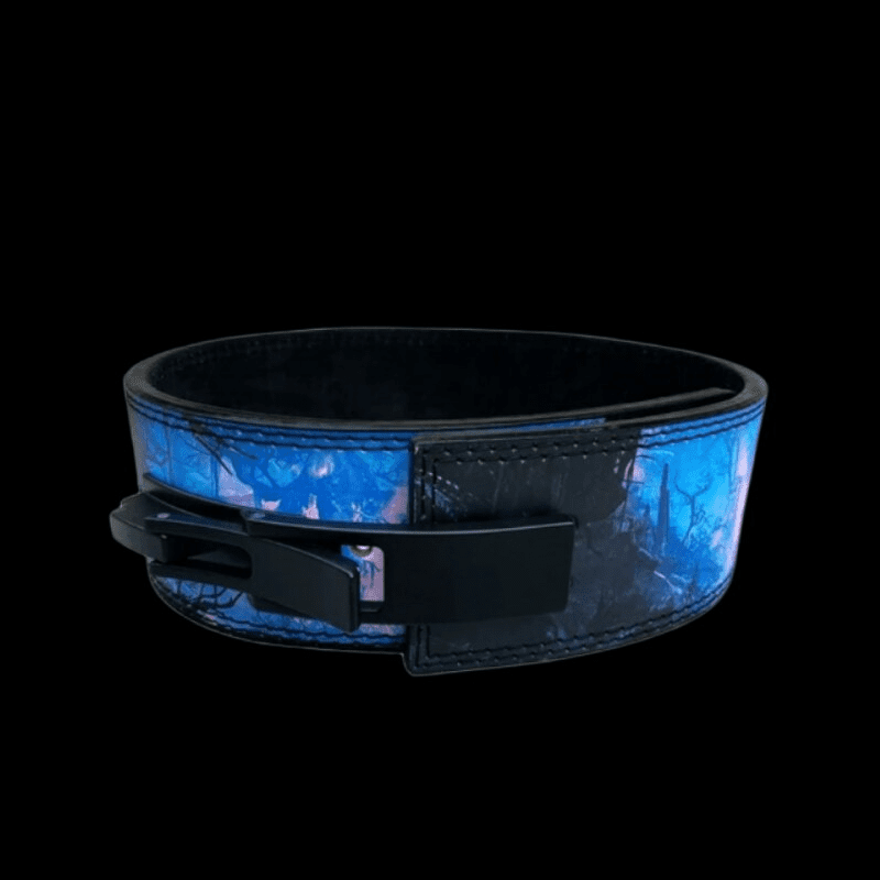 Image3: "Vue de face de la Ceinture de Force Fenrir sur fond noir"
