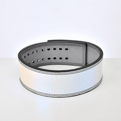 "Levier de fermeture gris robuste sur ceinture d'entraînement"