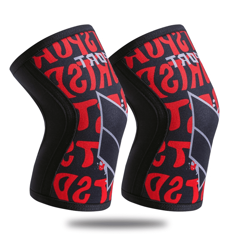 Genouillère Crossfit Red Tag, offrant un confort suprême et un soutien musculaire optimal, design vibrant en rouge, idéale pour les sports à haute intensité.